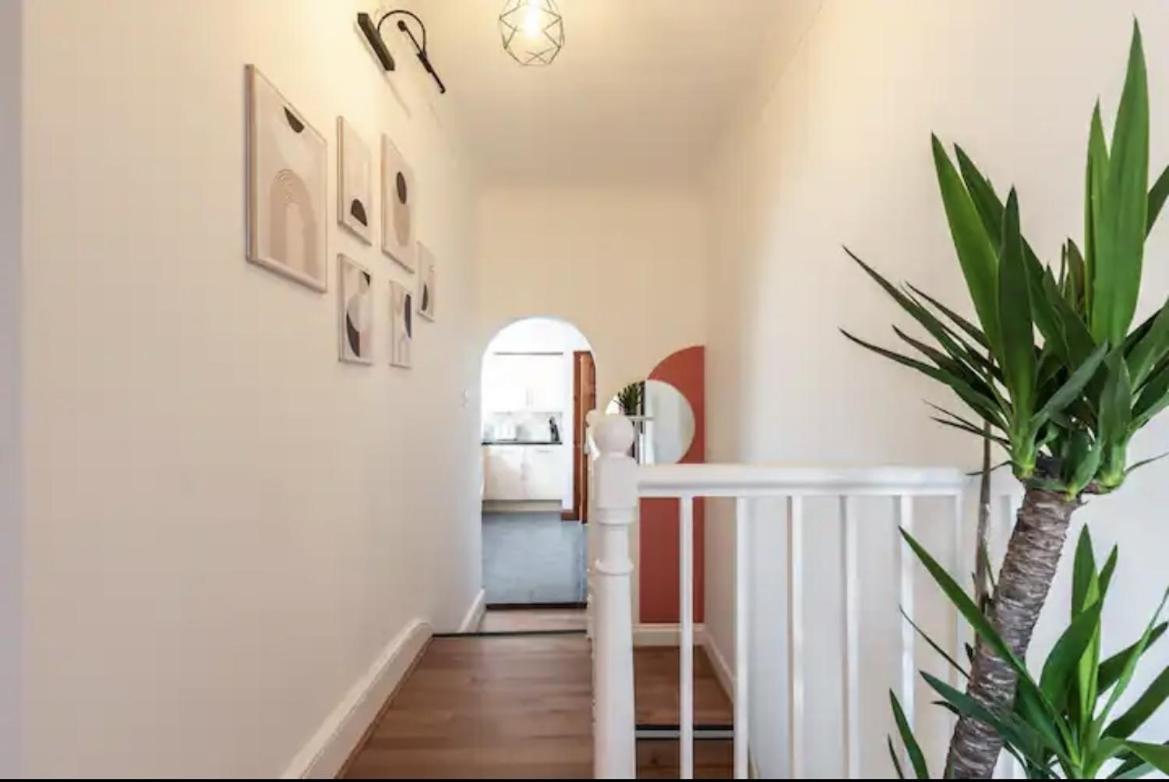 Metropolitan - 2 Bed, Private Parking Apartment, Great Commercial Home From Home Stay! Southampton Exterior photo